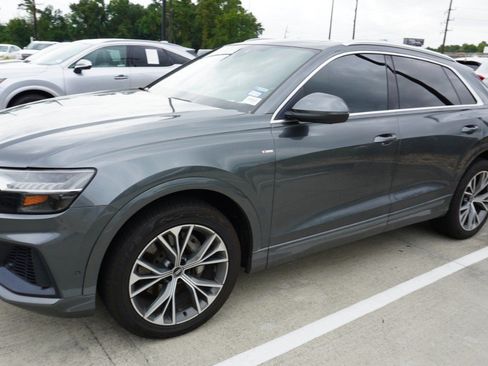 Used 2021 Audi Q8 Premium Plus w/ Premium Plus Package AWD/4WD image 6