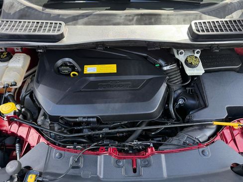 Used 2015 Ford Escape SE w/ Equipment Group 201A image 20