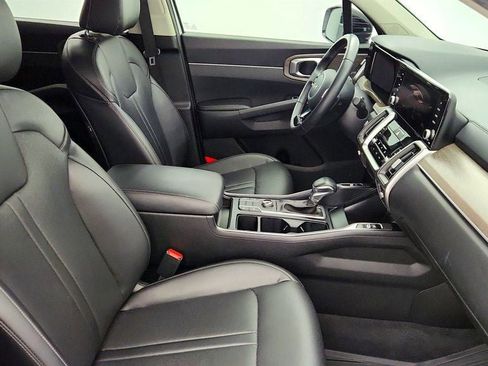 Used 2022 Kia Sorento S image 24