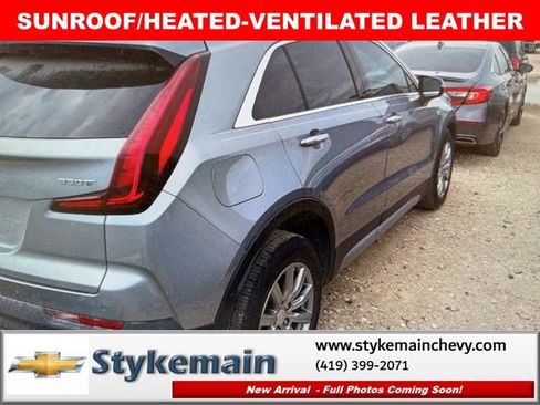 Used 2023 Cadillac XT4 Premium Luxury w/ Enhanced Visibility Package image 3