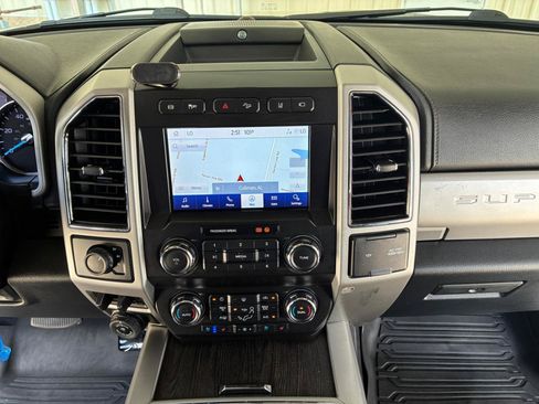 Used 2021 Ford F350 Lariat w/ Lariat Value Package AWD/4WD image 21