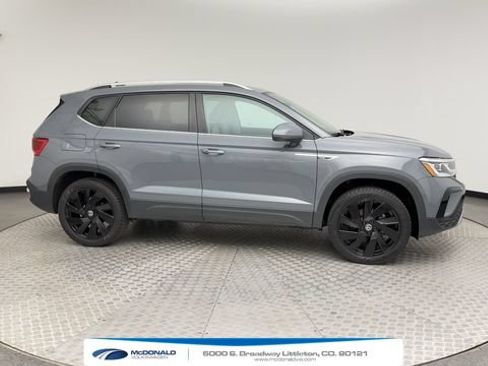 Certified 2024 Volkswagen Taos SEL AWD/4WD image 9