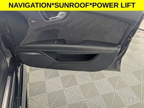 Used 2017 Audi RS 7 Prestige AWD/4WD image 34