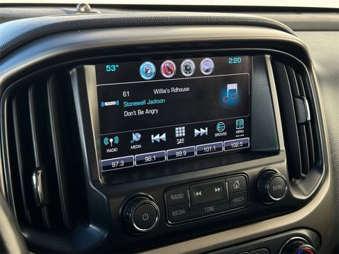 Used 2017 Chevrolet Colorado Z71 w/ Z71 Midnight Edition image 19