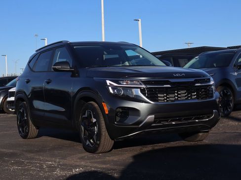 New 2026 Kia Seltos S image 1