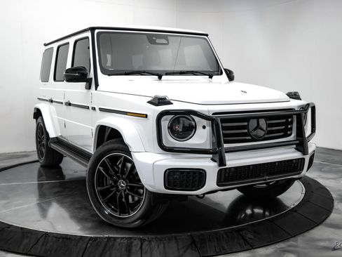 Used 2025 Mercedes-Benz G 550 w/ Exclusive Interior Package image 23