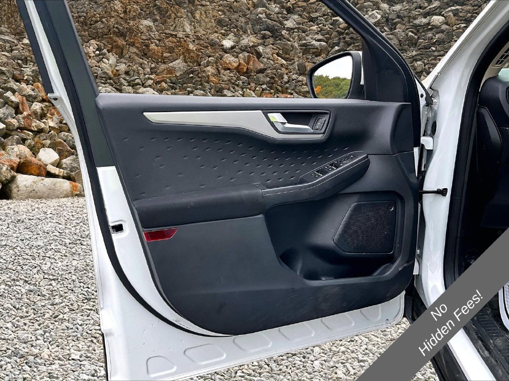 Used 2020 Ford Escape SE FWD image 16