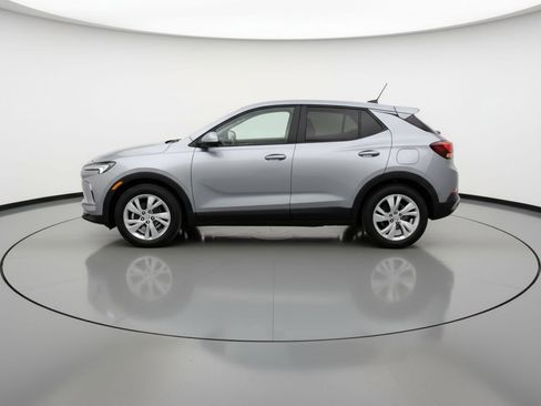 Used 2025 Buick Encore GX Preferred AWD/4WD image 5