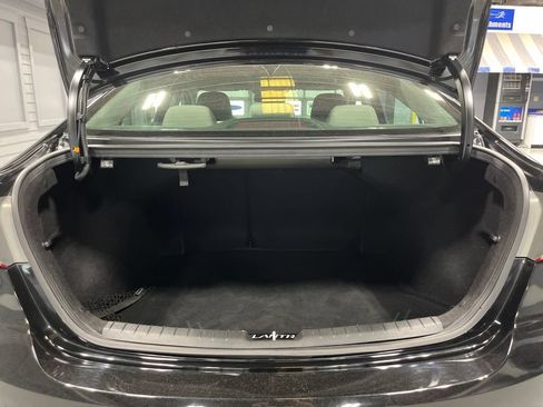 Used 2017 Hyundai Elantra SE FWD image 33