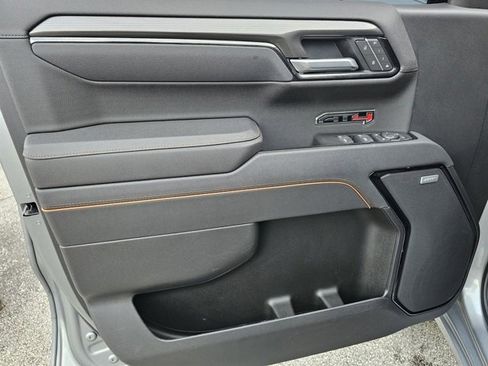 Used 2025 GMC Sierra 1500 AT4 image 24