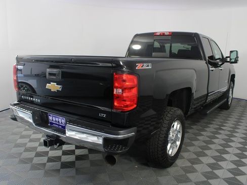 Used 2015 Chevrolet Silverado 2500 LTZ w/ LTZ Plus Package image 26