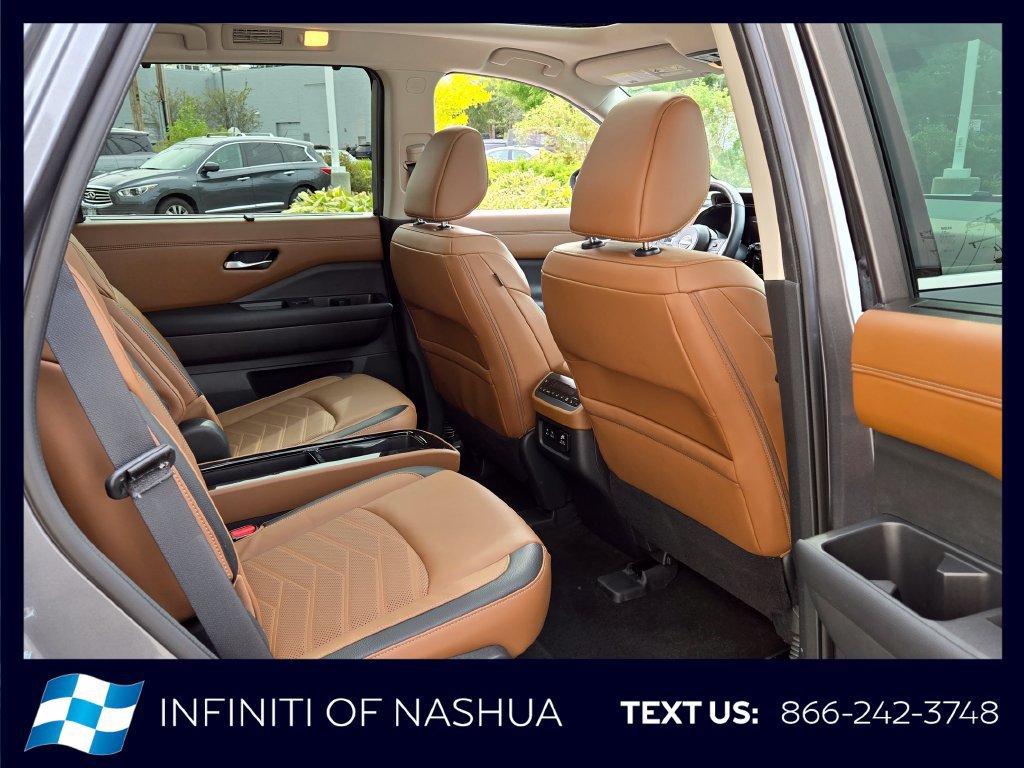 Used 2023 Nissan Pathfinder Platinum AWD/4WD image 21