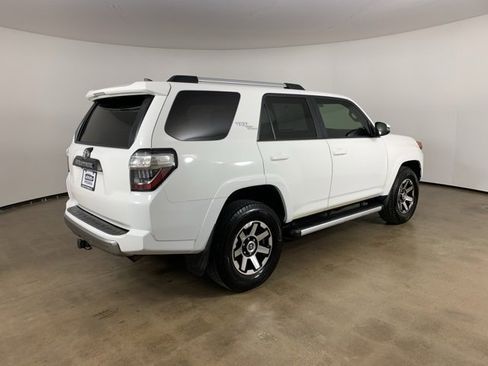 Used 2018 Toyota 4Runner TRD Off-Road Premium image 8