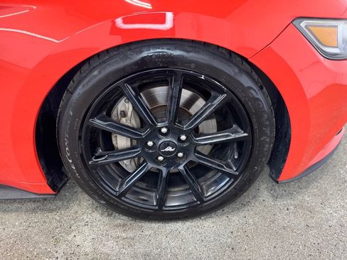 Used 2016 Ford Mustang GT Premium w/ Black Accent Package RWD image 26