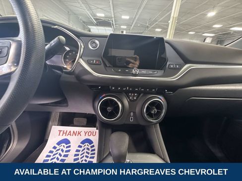 Used 2022 Chevrolet Blazer LT FWD image 14