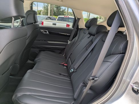 Used 2026 Genesis GV80 2.5T RWD image 13