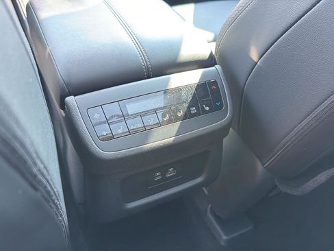 Used 2024 Nissan Pathfinder SL w/ SL Premium Package FWD image 11
