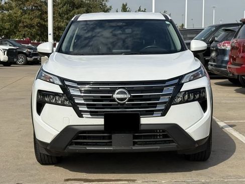 Used 2025 Nissan Rogue SV AWD/4WD image 7