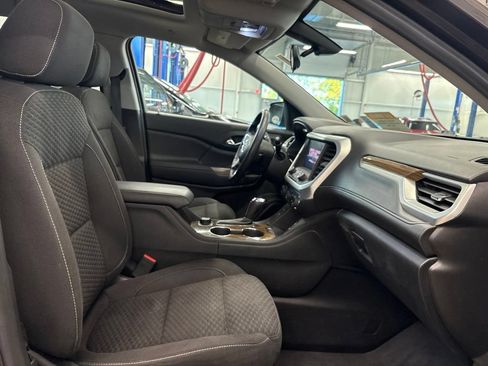 Used 2018 GMC Acadia SLE AWD/4WD image 14