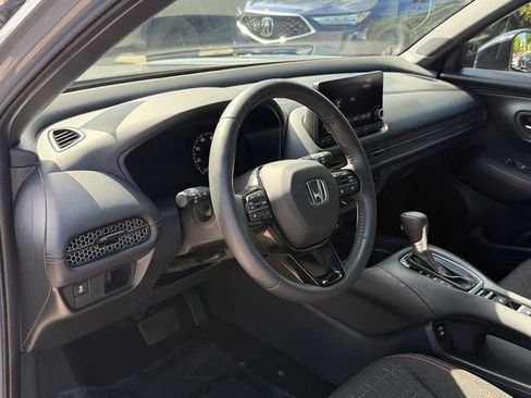 Used 2024 Honda HR-V Sport image 13