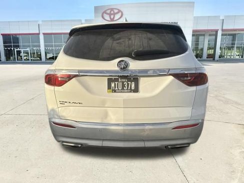 Used 2023 Buick Enclave Premium AWD/4WD image 8