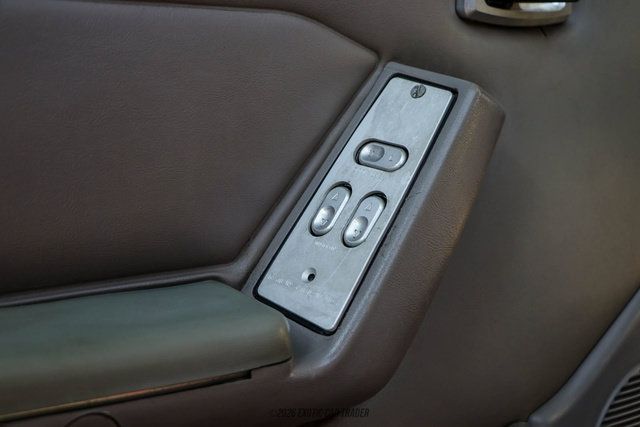 Used 1992 Ford Mustang LX RWD image 40