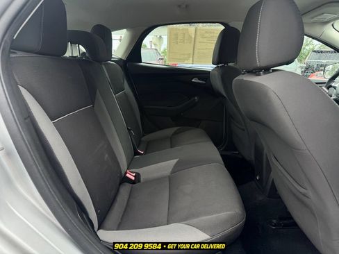 Used 2014 Ford Focus SE FWD image 29