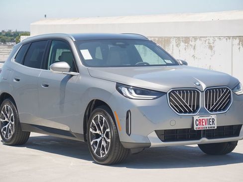 Used 2025 BMW X3 xDrive30i w/ Convenience Package image 3