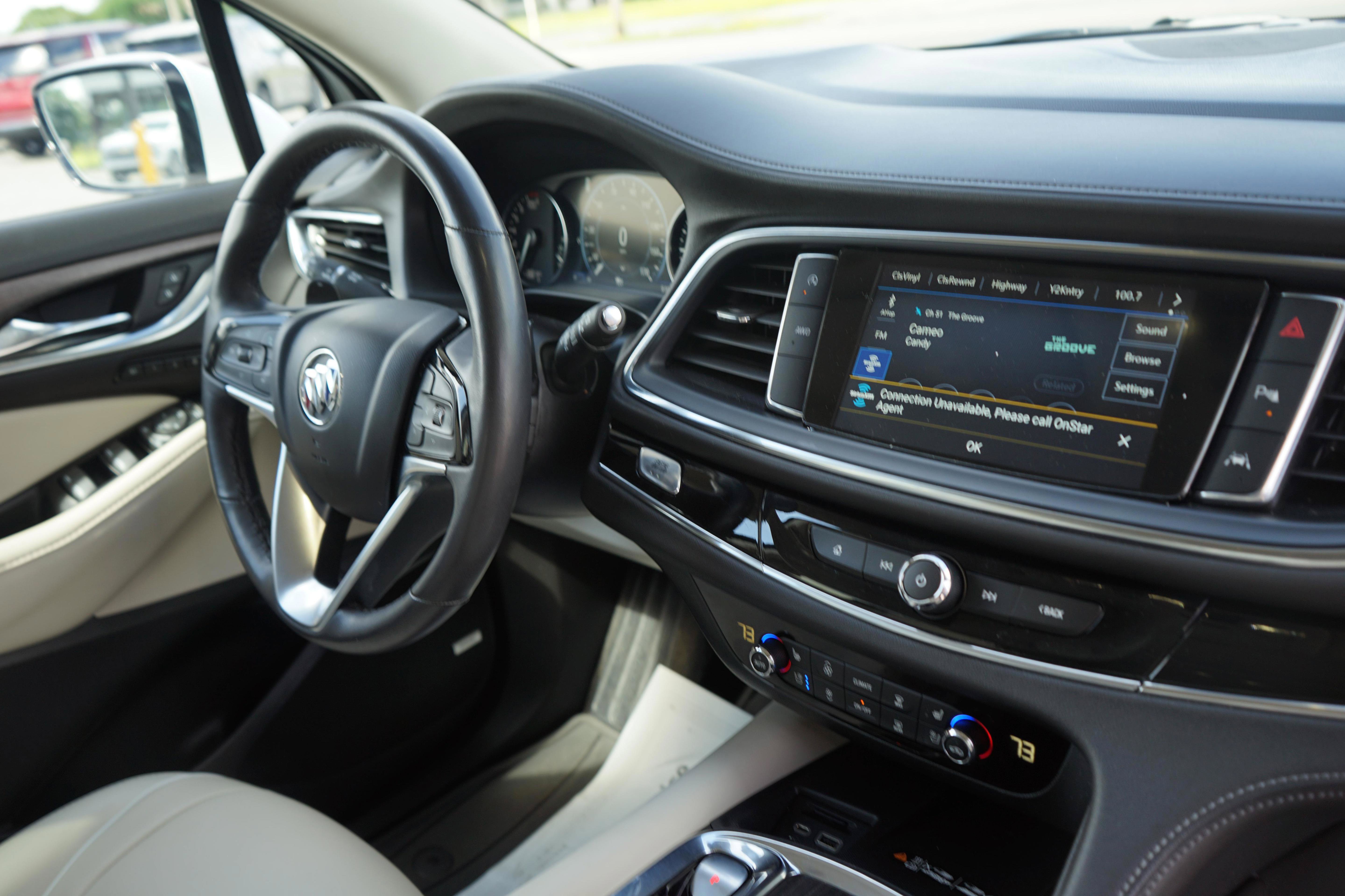 Used 2023 Buick Enclave Avenir AWD/4WD image 28