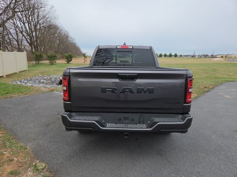 New 2026 RAM 1500 Express AWD/4WD image 4