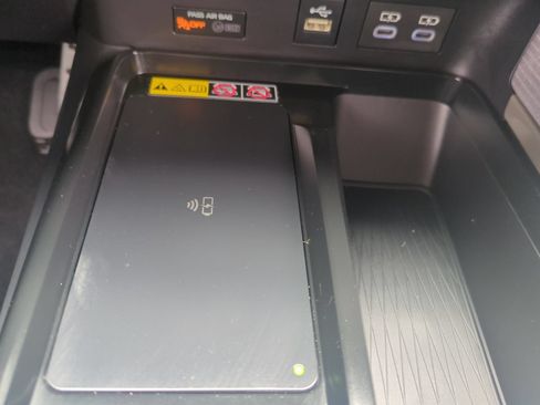 Used 2026 Toyota Camry SE w/ Multimedia Upgrade Package FWD image 18