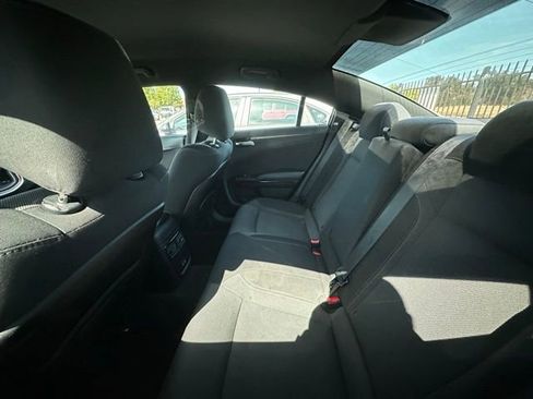 Used 2017 Dodge Charger SXT w/ Rallye Group image 9