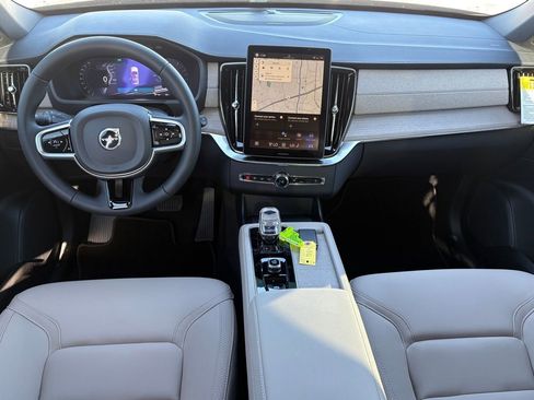 New 2026 Volvo XC90 B6 Plus AWD/4WD image 9