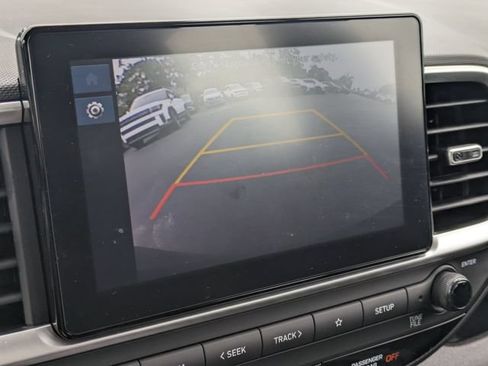 Used 2026 Hyundai Venue SEL FWD image 28