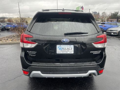 Certified 2022 Subaru Forester Touring w/ Popular Package #3 image 5