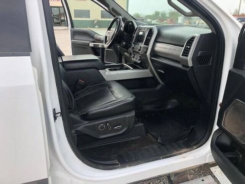Used 2018 Ford F350 Lariat w/ Lariat Value Package AWD/4WD image 9