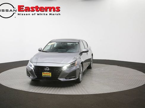 Used 2024 Nissan Altima 2.5 SL AWD/4WD image 53