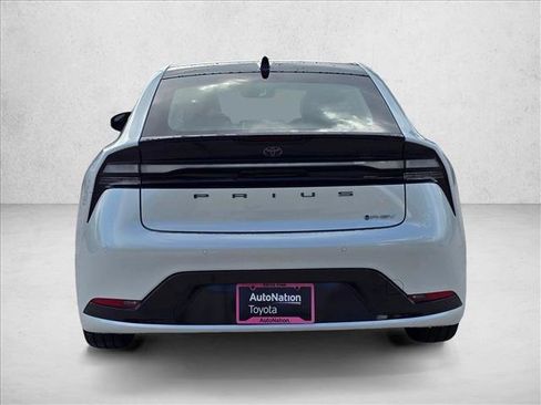 New 2026 Toyota Prius Plug-In Hybrid FWD image 7