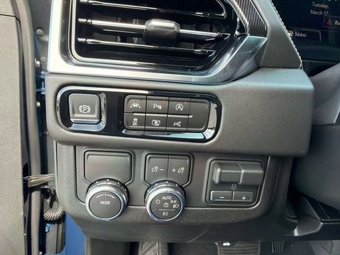 New 2026 GMC Yukon XL Elevation w/ Elevation Premium Package image 33