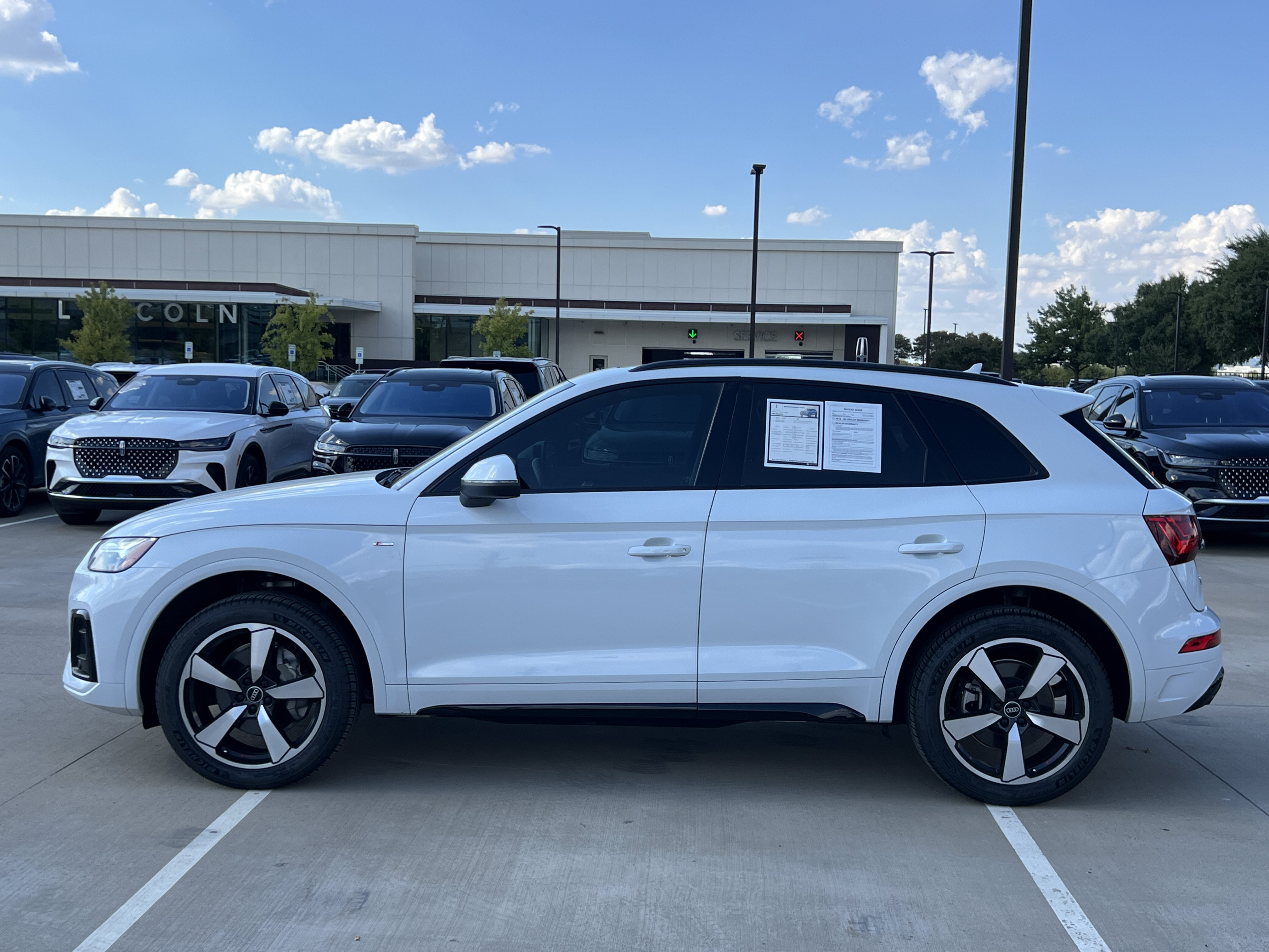 Used 2022 Audi Q5 2.0T Premium Plus w/ Premium Plus Package AWD/4WD image 4