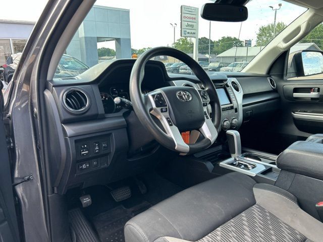 Used 2019 Toyota Tundra SR5 w/ Convenience Package AWD/4WD image 25