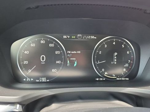 Used 2020 Volvo V60 T5 Cross Country AWD/4WD image 13