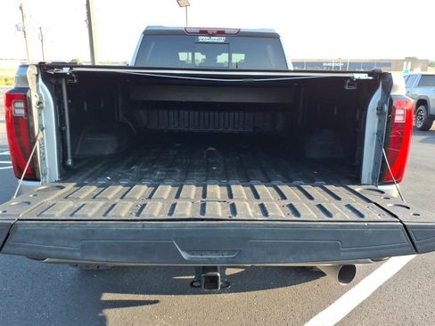 Used 2024 GMC Sierra 3500 Denali Ultimate AWD/4WD image 6
