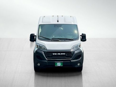 Used 2024 RAM ProMaster 2500 w/ Convenience Group FWD image 2