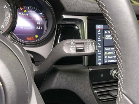Used 2018 Porsche Macan image 94