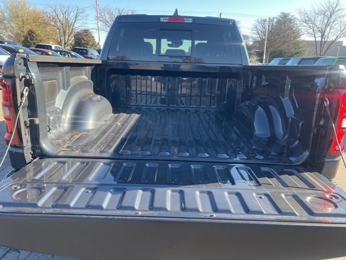 New 2026 RAM 1500 Big Horn AWD/4WD image 13