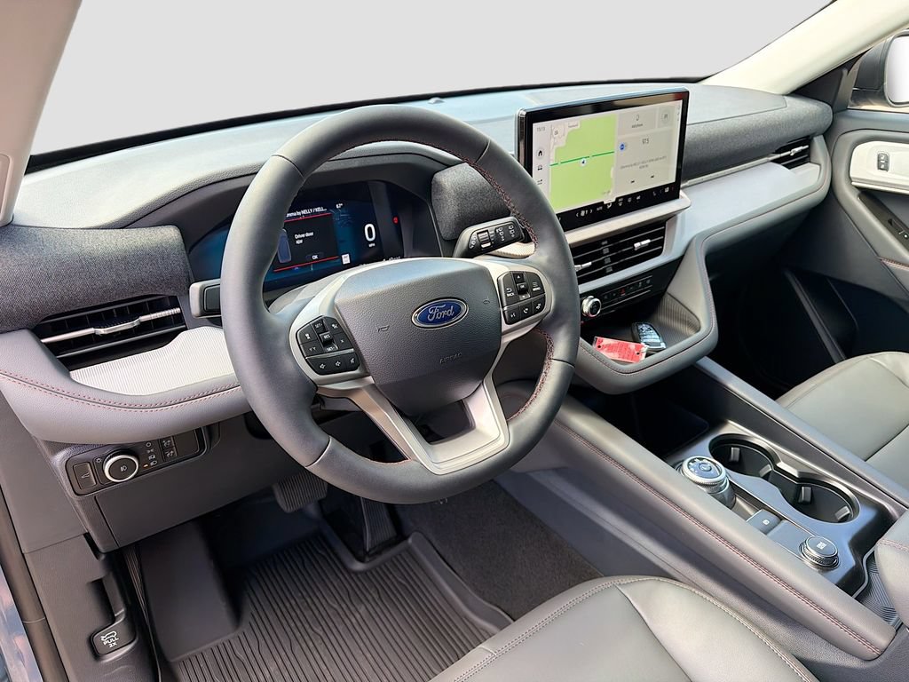 Used 2026 Ford Explorer Active w/ Active Comfort Package AWD/4WD image 9