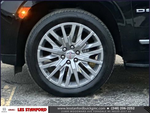 Certified 2024 GMC Yukon XL Denali image 10