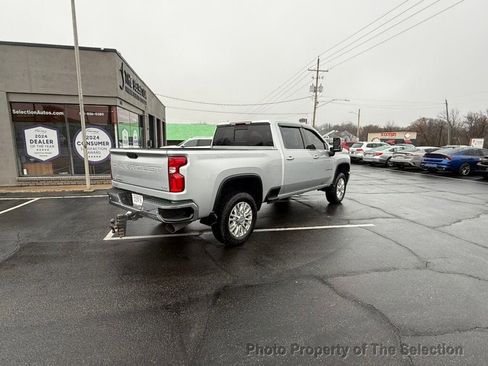 Used 2022 Chevrolet Silverado 2500 LTZ w/ LTZ Convenience Package AWD/4WD image 16