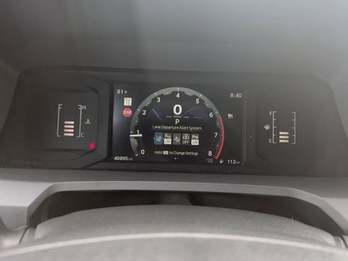 Used 2024 Toyota Tacoma SR5 w/ SR5 Upgrade Package AWD/4WD image 21